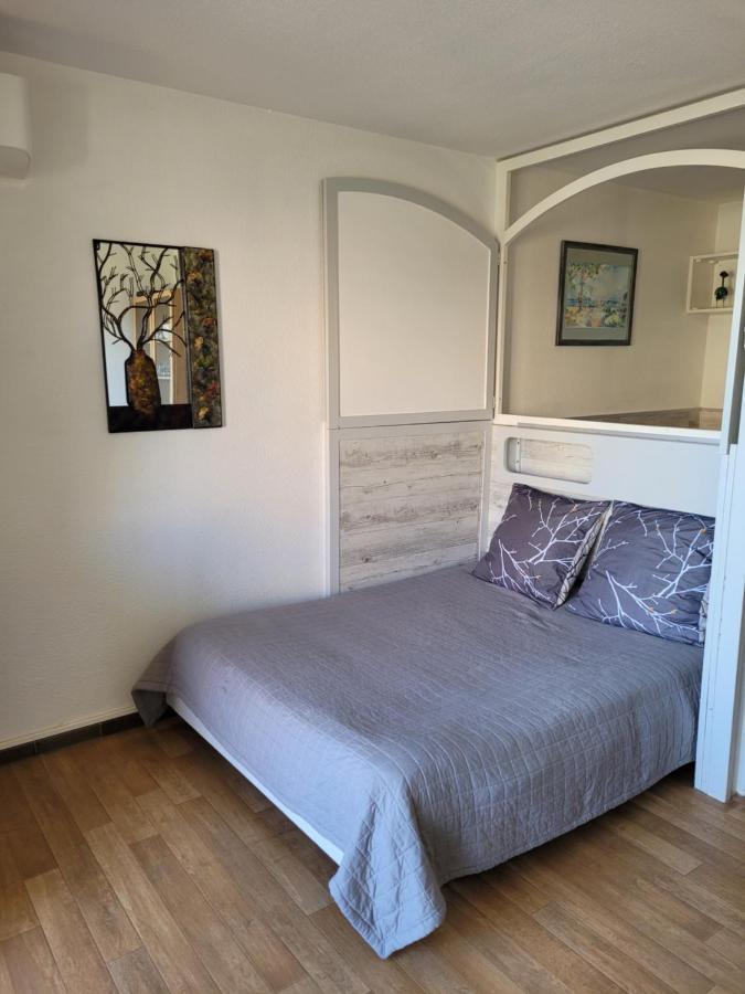 Studio Port D' Hyeres Vue Mer Et Sur Les Iles D'Or Apartment ภายนอก รูปภาพ